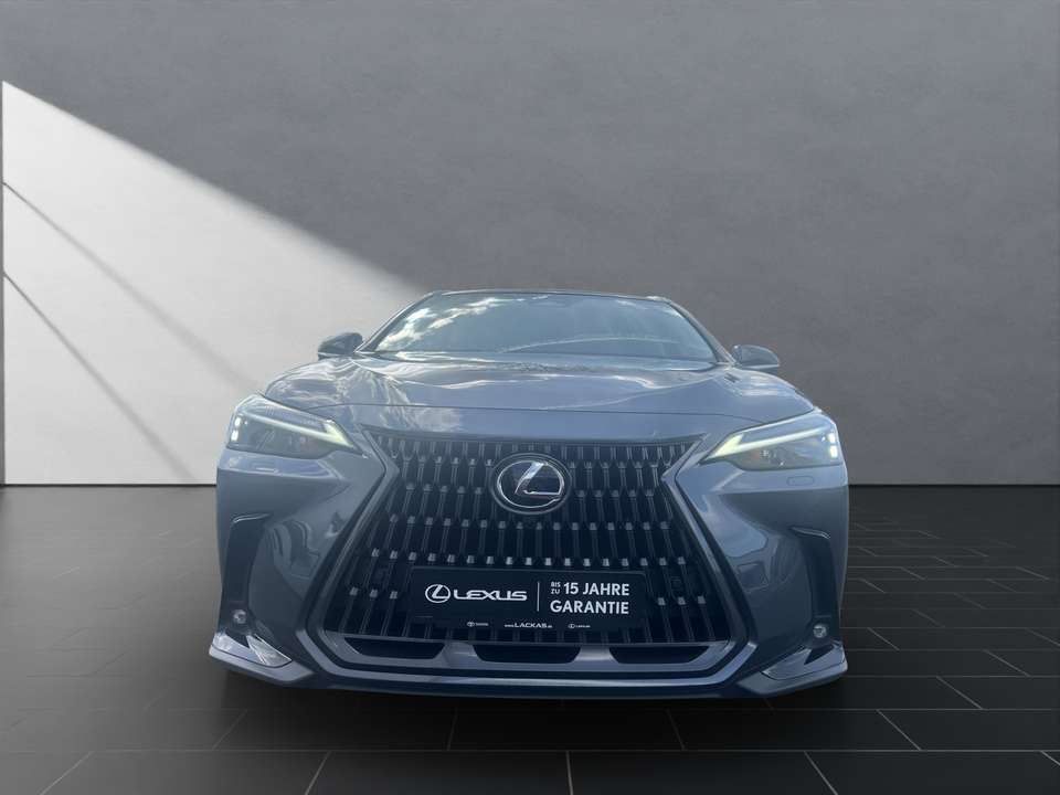 Lexus NX 450h+ - Imagem 8