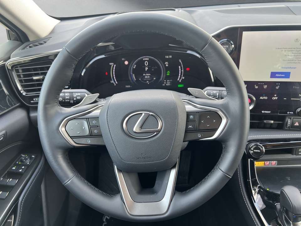 Lexus NX 450h+ - Imagem 10