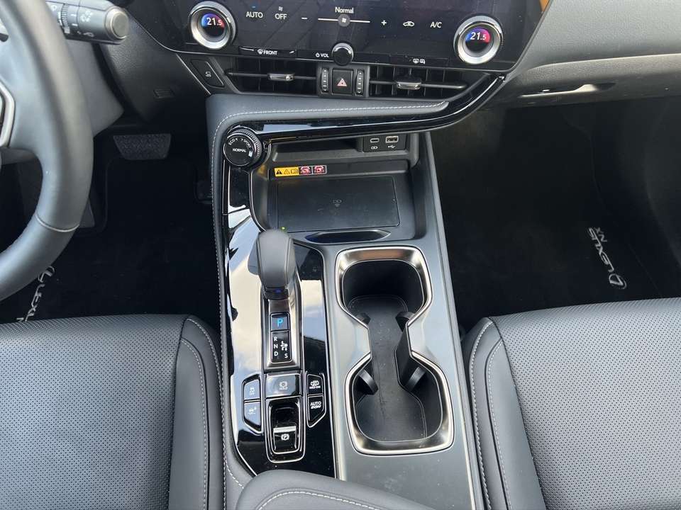 Lexus NX 450h+ - Imagem 14