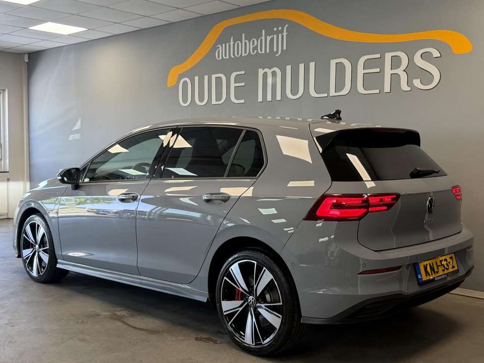 Volkswagen Golf GTE - Imagem 3