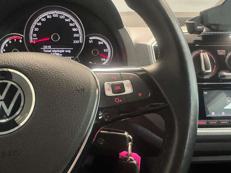 Volkswagen up! - Imagem 10