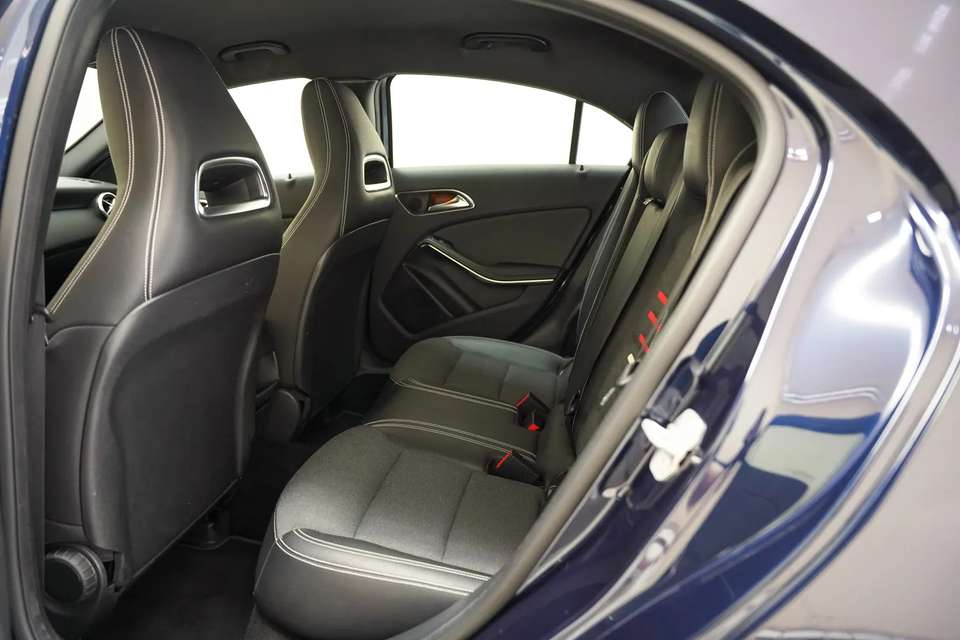 Mercedes-Benz A 180 - Imagem 10