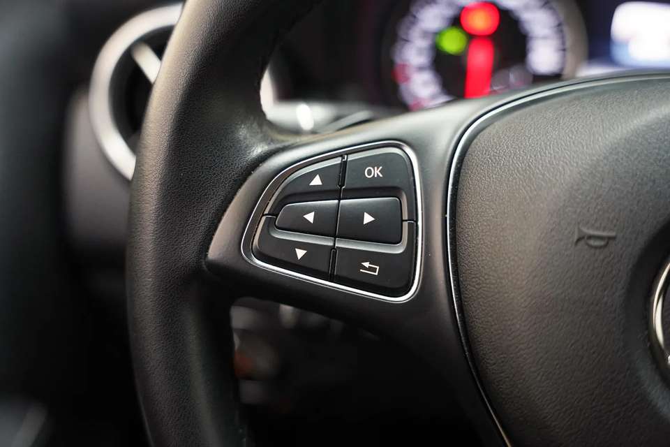 Mercedes-Benz A 180 - Imagem 15