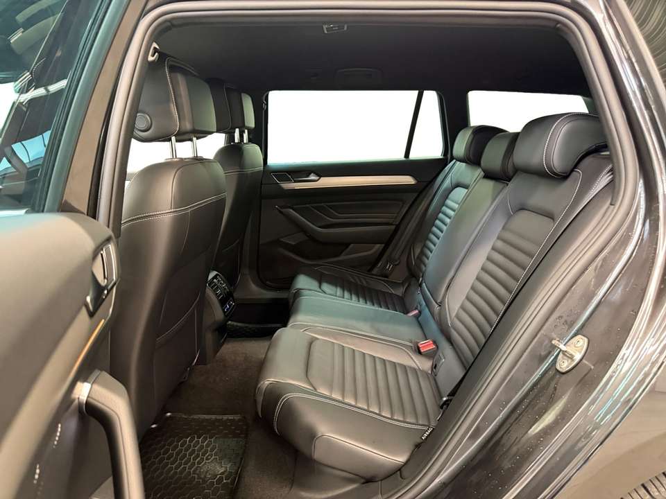 Volkswagen Passat Variant - Imagem 13