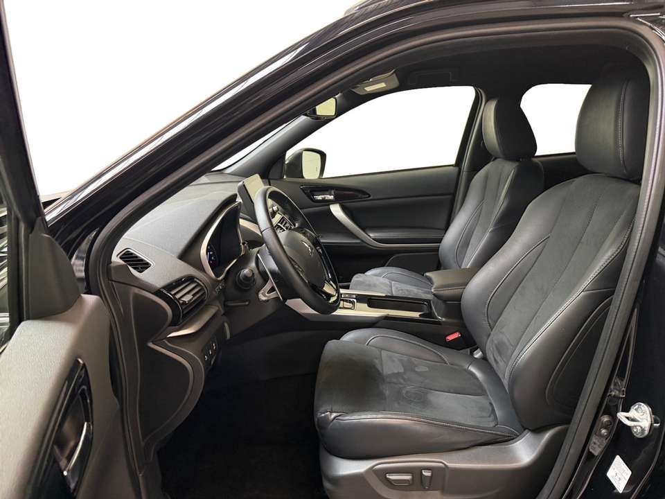 Mitsubishi Eclipse Cross - Imagem 11