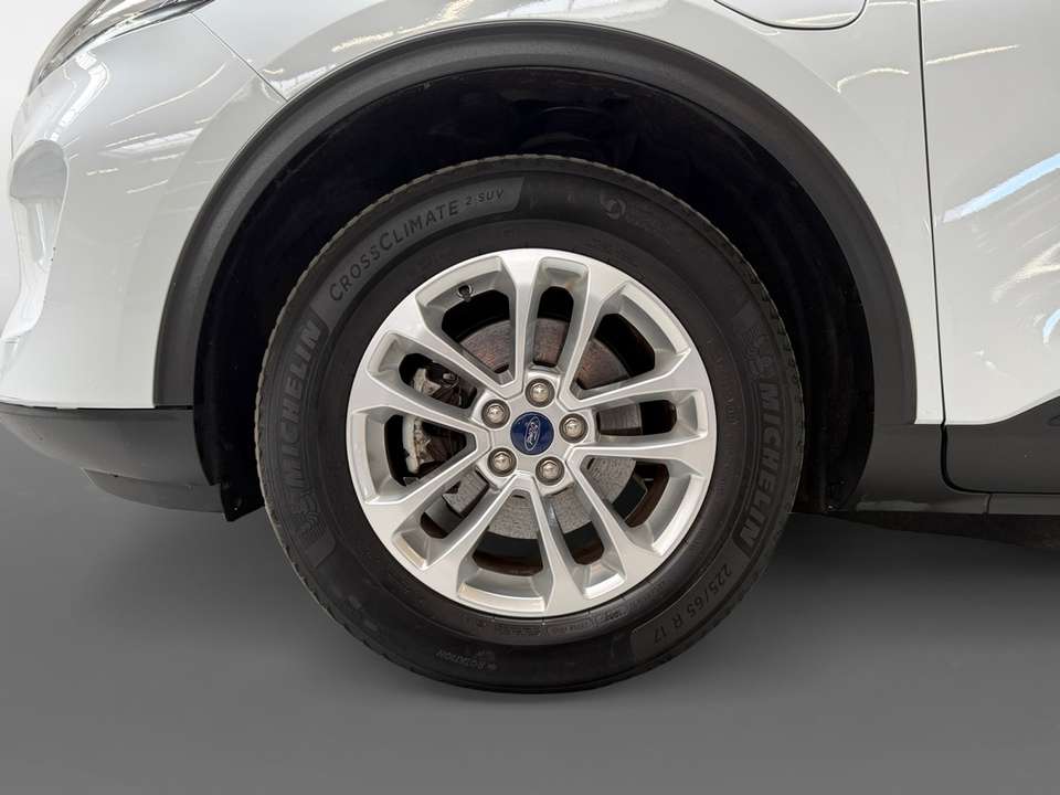 Ford Kuga - Imagem 13