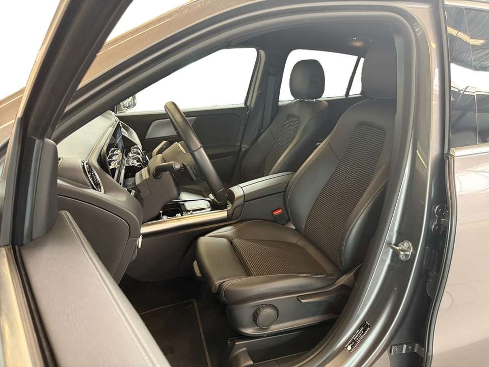 Mercedes-Benz GLA 250 - Imagem 11