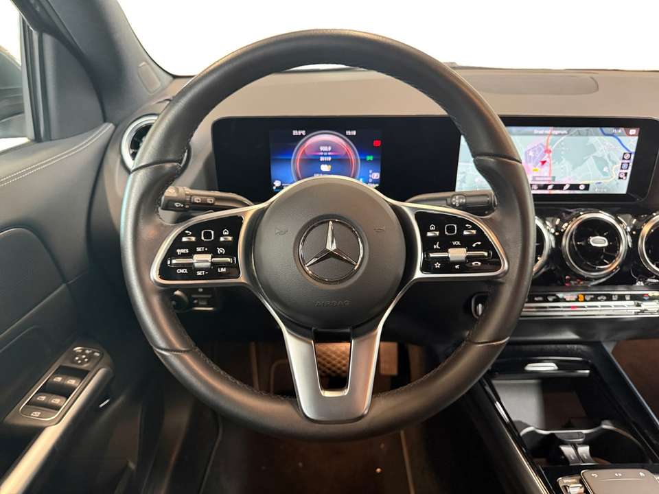 Mercedes-Benz GLA 250 - Imagem 12