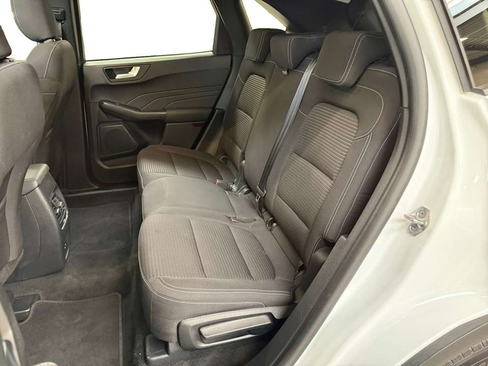 Ford Kuga - Imagem 13