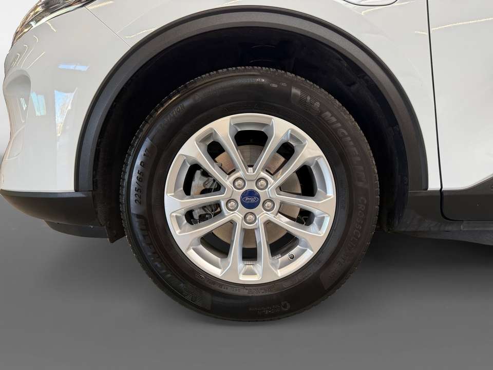 Ford Kuga - Imagem 14