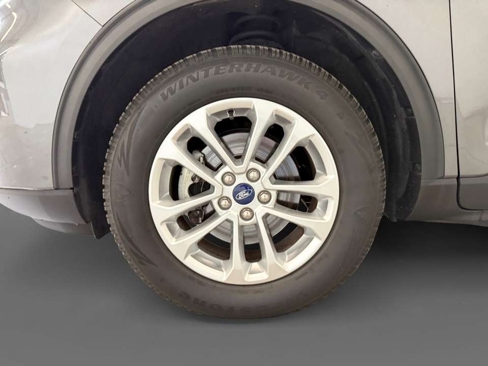 Ford Kuga - Imagem 14