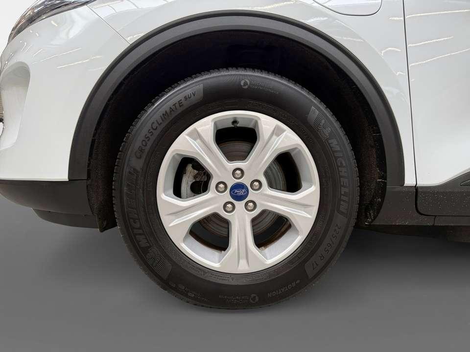 Ford Kuga - Imagem 14