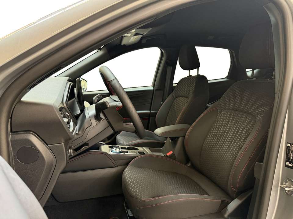 Ford Kuga - Imagem 11