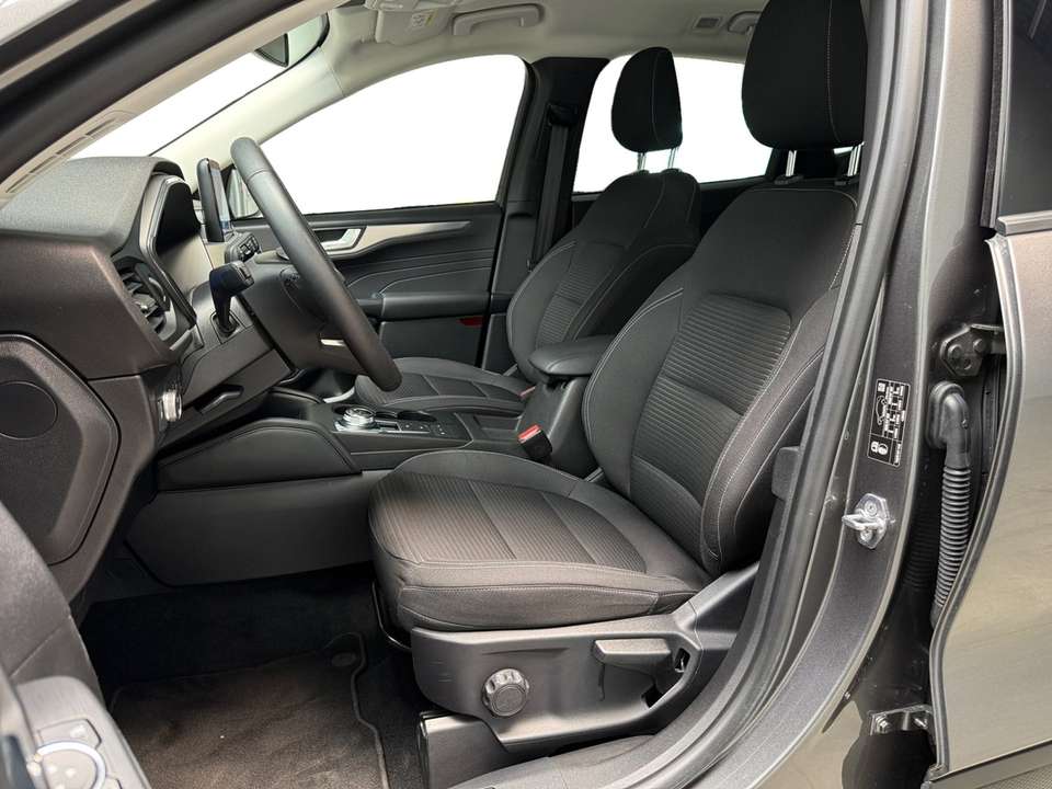 Ford Kuga - Imagem 11
