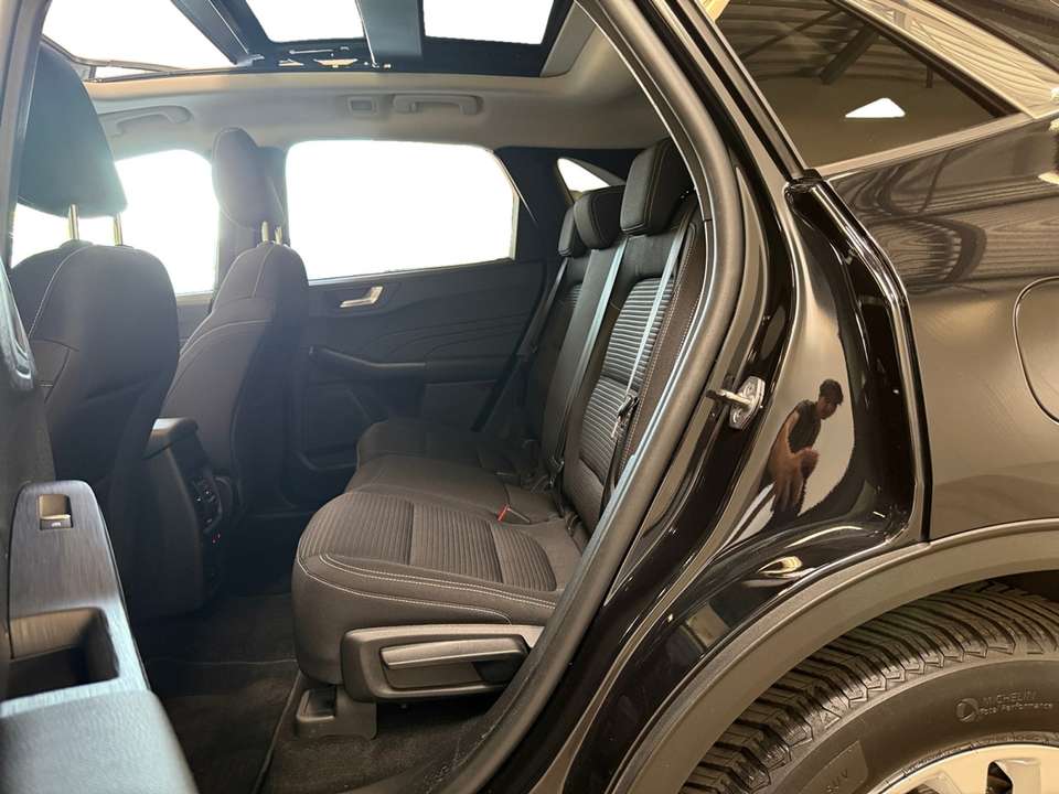 Ford Kuga - Imagem 13