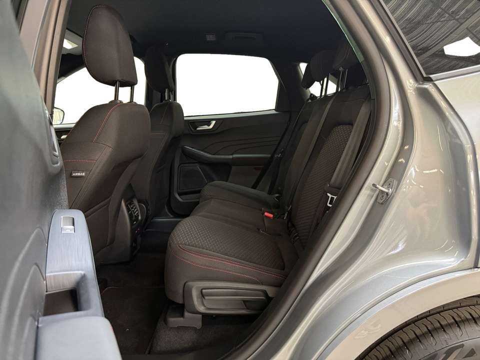 Ford Kuga - Imagem 13