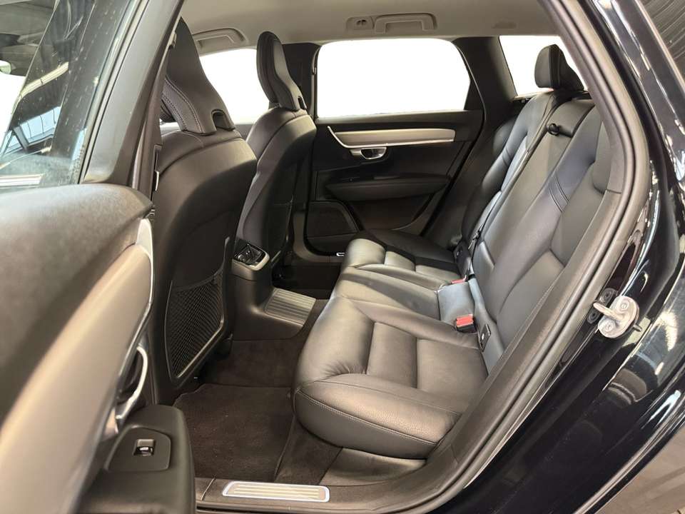 Volvo V90 - Imagem 13