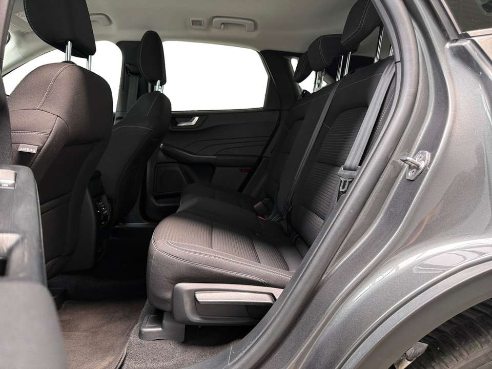 Ford Kuga - Imagem 13