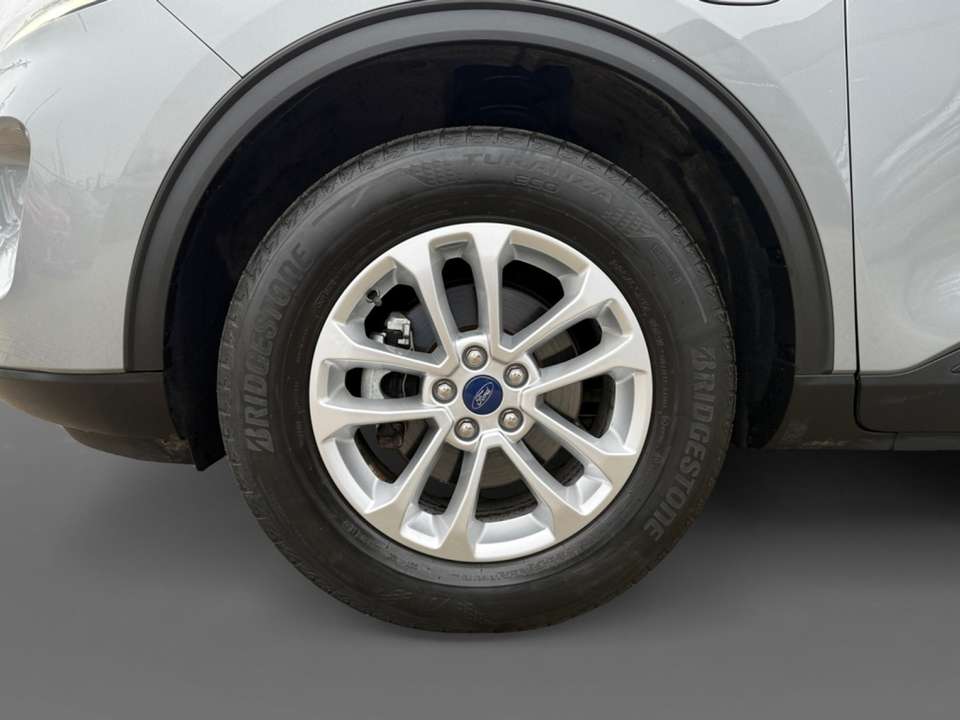 Ford Kuga - Imagem 15