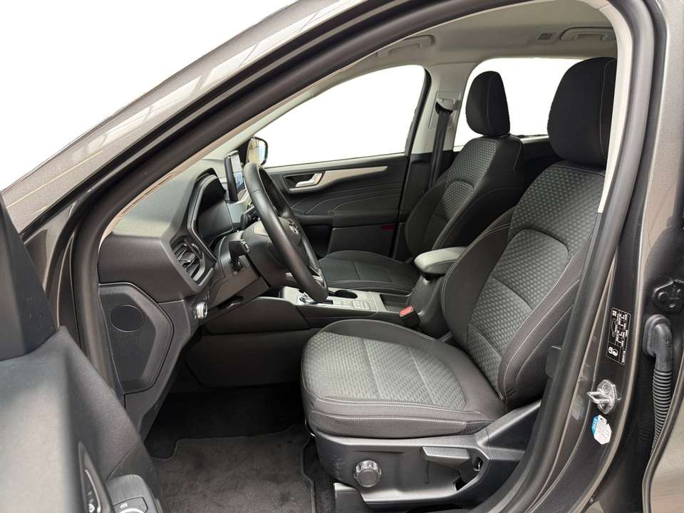 Ford Kuga - Imagem 11