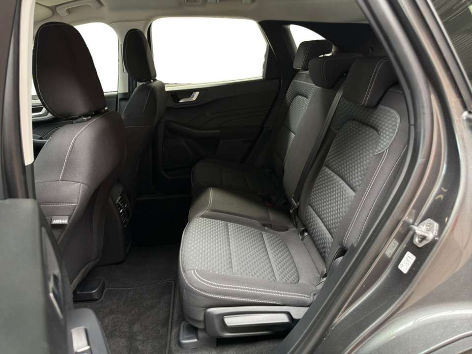 Ford Kuga - Imagem 13