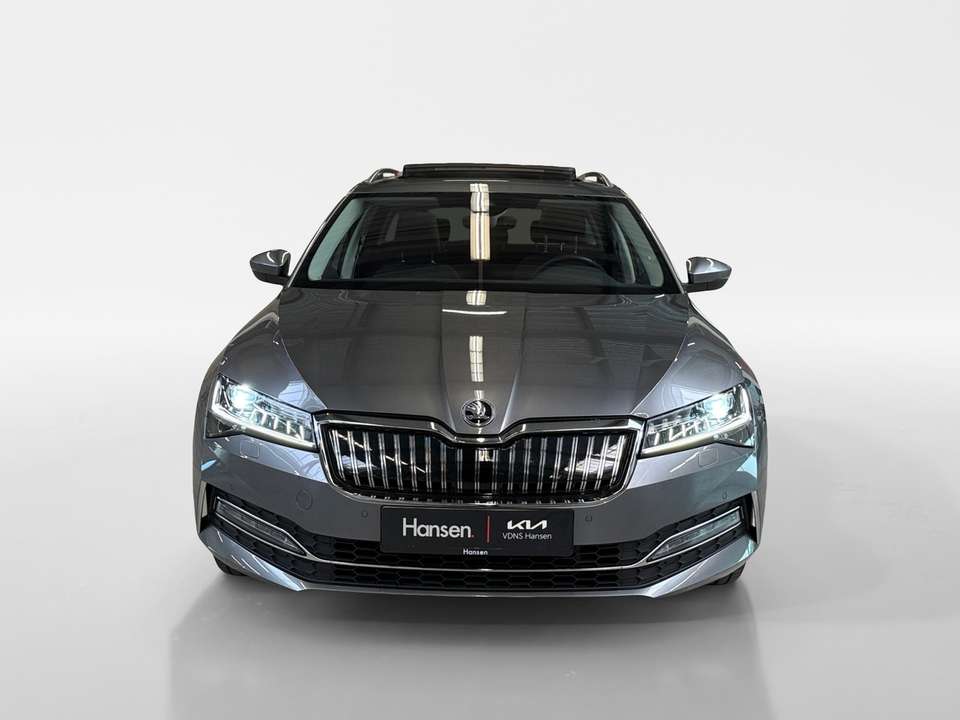 Skoda Superb - Imagem 10