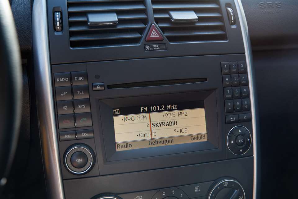Mercedes-Benz A 200 - Imagem 12