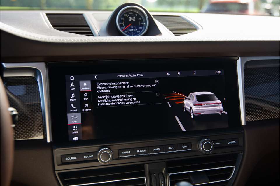 Porsche Macan - Imagem 15