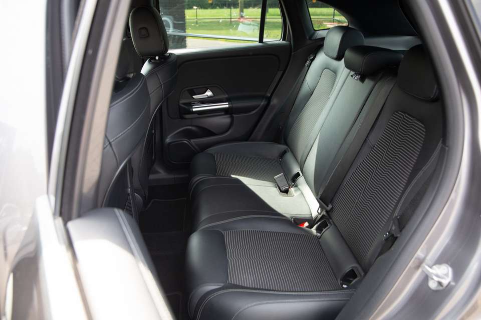 Mercedes-Benz GLA 200 - Imagem 9