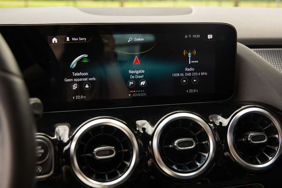 Mercedes-Benz GLA 200 - Imagem 13
