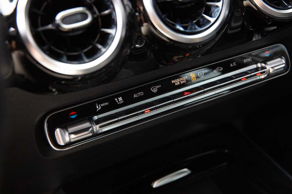 Mercedes-Benz GLA 200 - Imagem 19