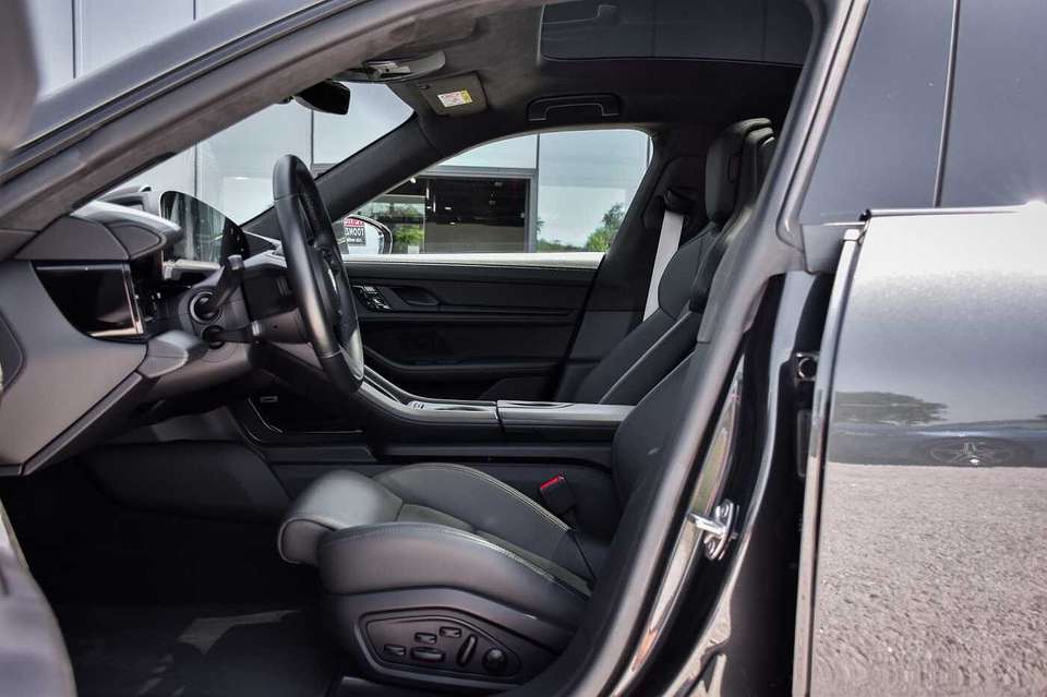 Porsche Taycan - Imagem 8