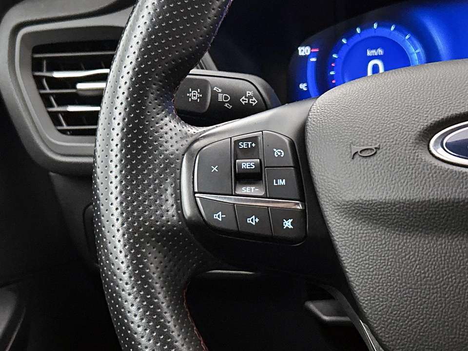 Ford Kuga - Imagem 6