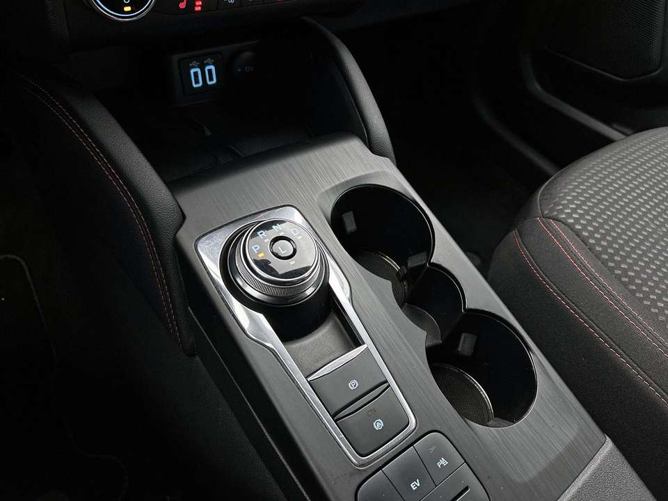 Ford Kuga - Imagem 11