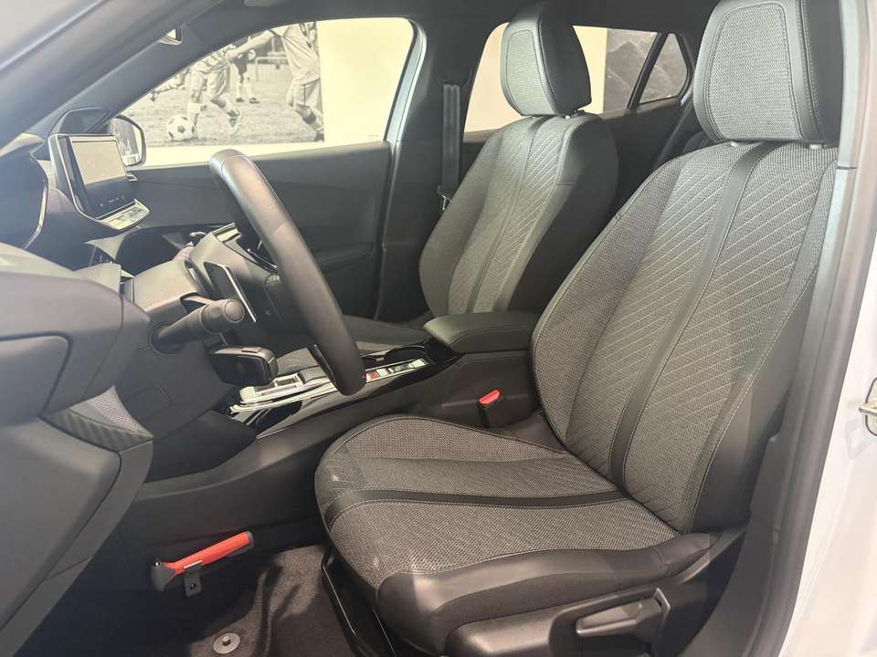 Peugeot 2008 - Imagem 12