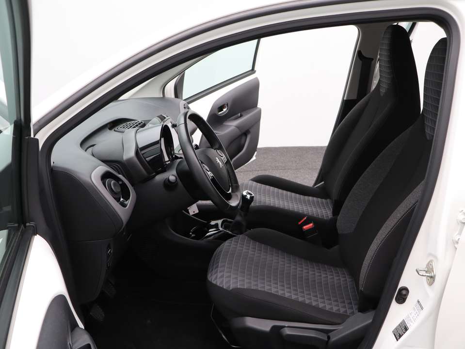 Peugeot 108 - Imagem 11
