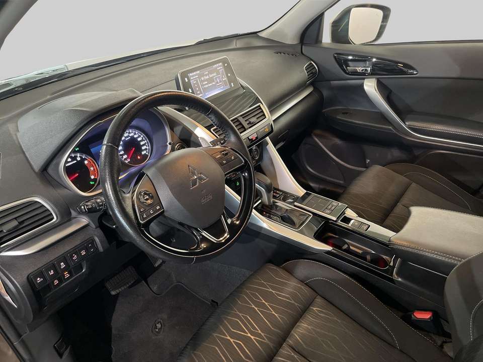 Mitsubishi Eclipse Cross - Imagem 4