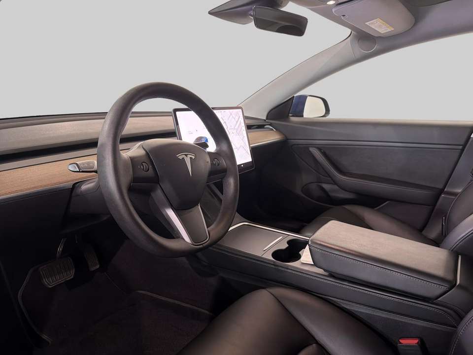 Tesla Model 3 - Imagem 4