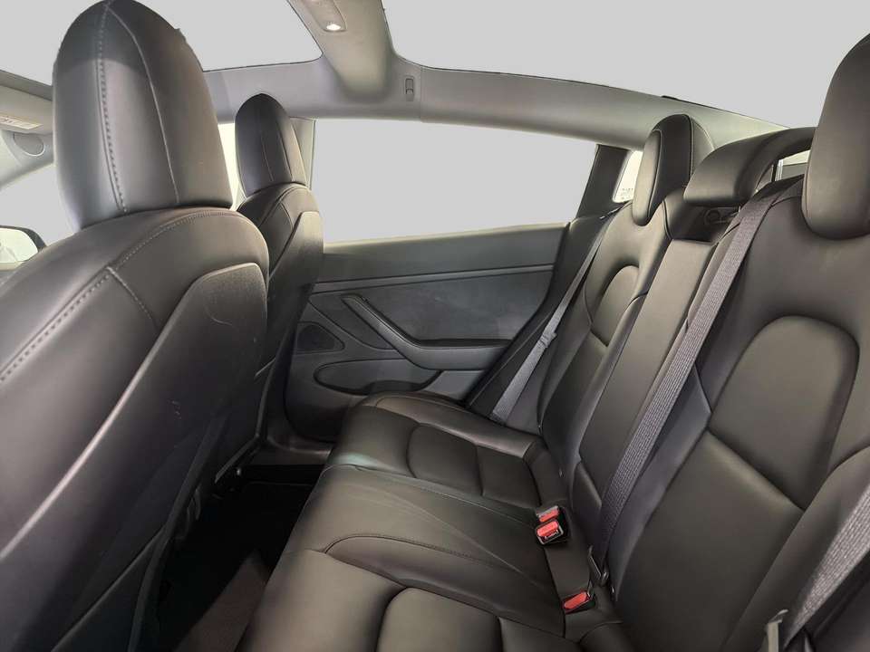 Tesla Model 3 - Imagem 6