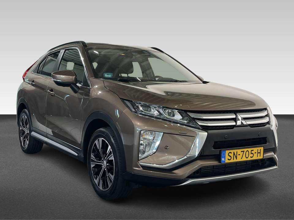 Mitsubishi Eclipse Cross - Imagem 8