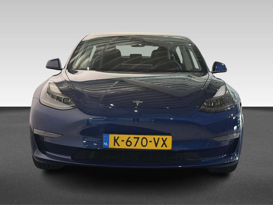 Tesla Model 3 - Imagem 7
