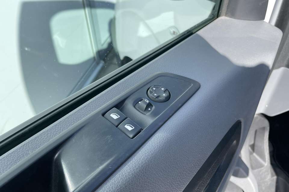 Opel Vivaro - Imagem 7