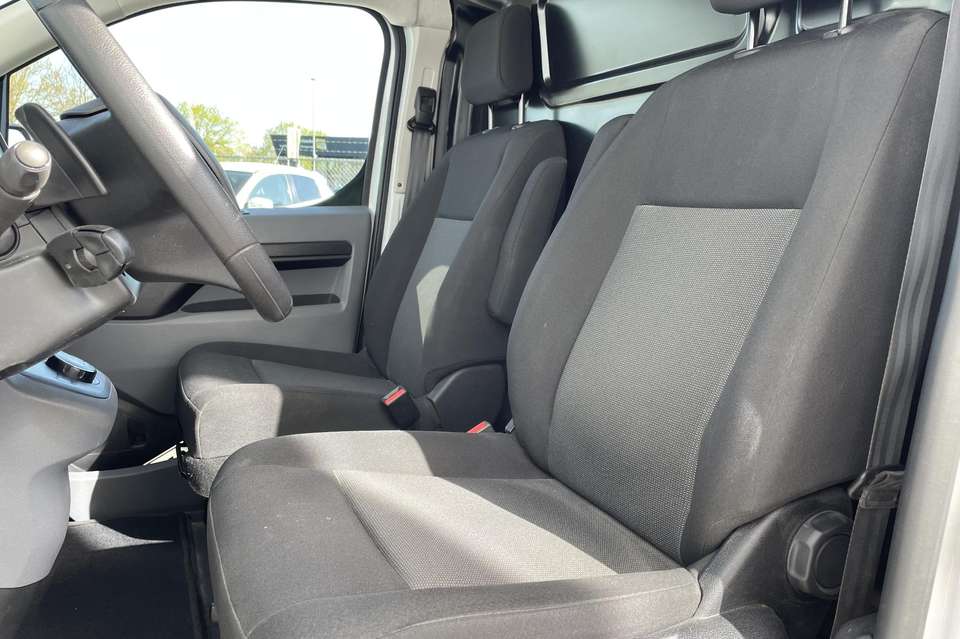 Opel Vivaro - Imagem 9