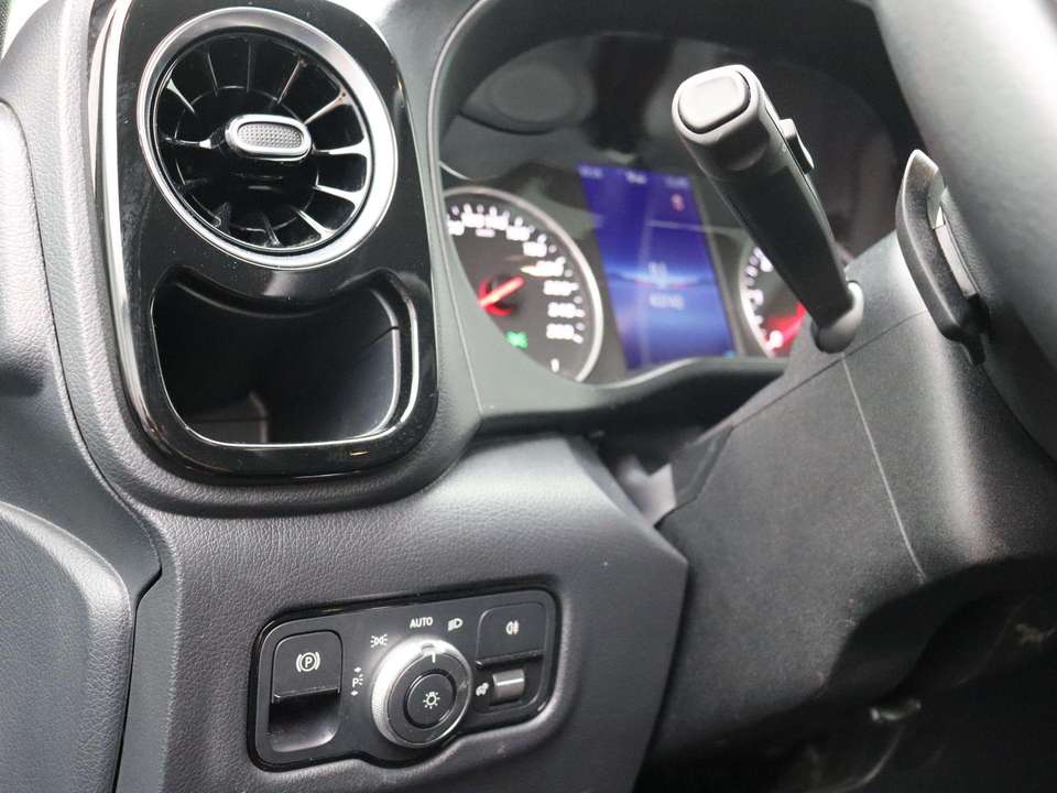 Mercedes-Benz Vito - Imagem 9