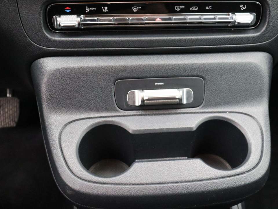 Mercedes-Benz Vito - Imagem 14