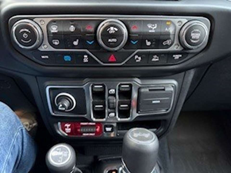 Jeep Wrangler - Imagem 13