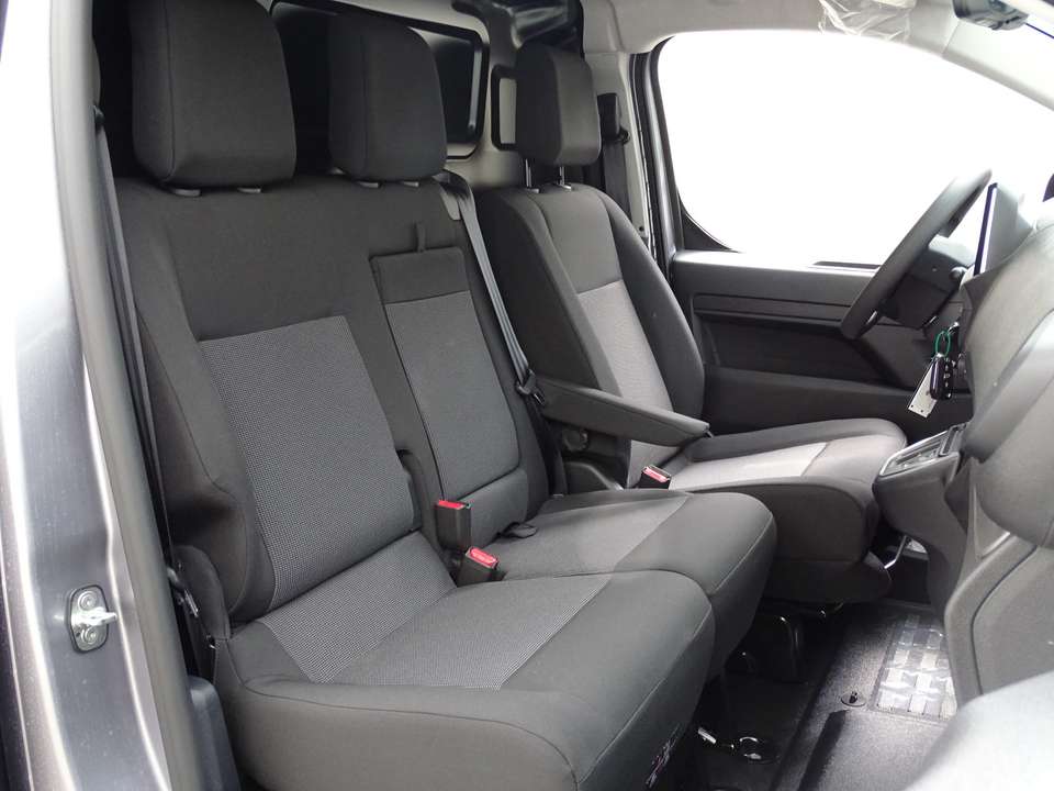Opel Vivaro - Imagem 9