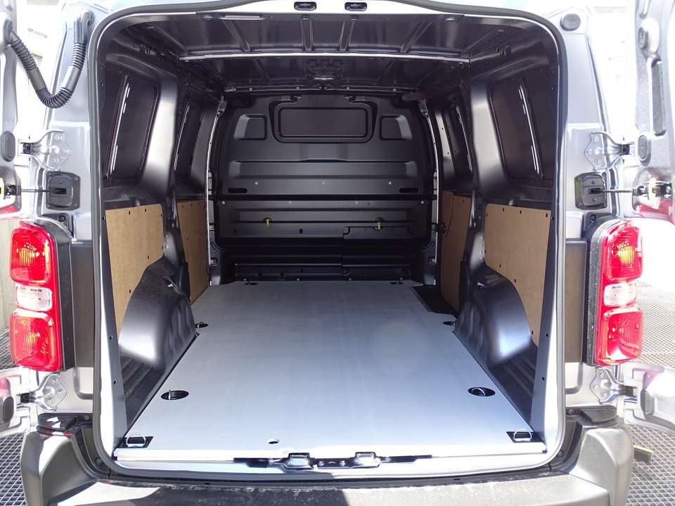 Opel Vivaro - Imagem 10