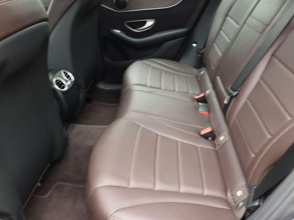 Mercedes-Benz GLC 250 - Imagem 14