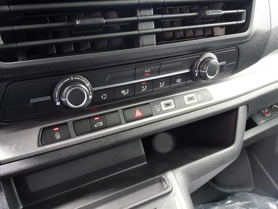 Opel Vivaro - Imagem 15
